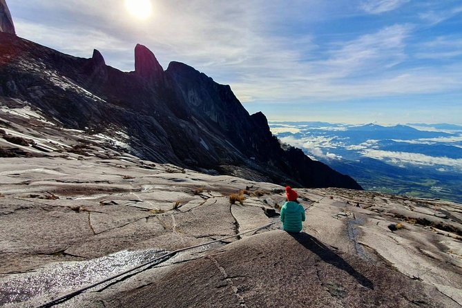 2D1N Mount Kinabalu Climbing - Laban Rata’s shared dormitory and early dinner