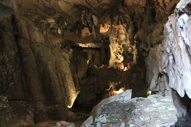 3 Days 2 Nights Unesco World Heritage Mulu 4 Showcaves - Why Mulu works well in three days