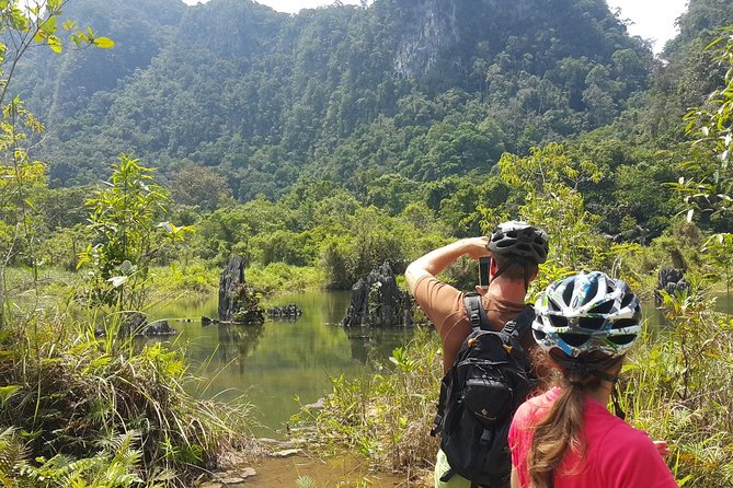 3-in-1 Ultimate Borneo Expedition Adventure - Off-road biking through rocky rainforest