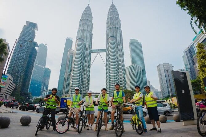 4-Hour Inspiring KL Cycling Tour - A Four-Hour Ride Through KL’s Many Faces