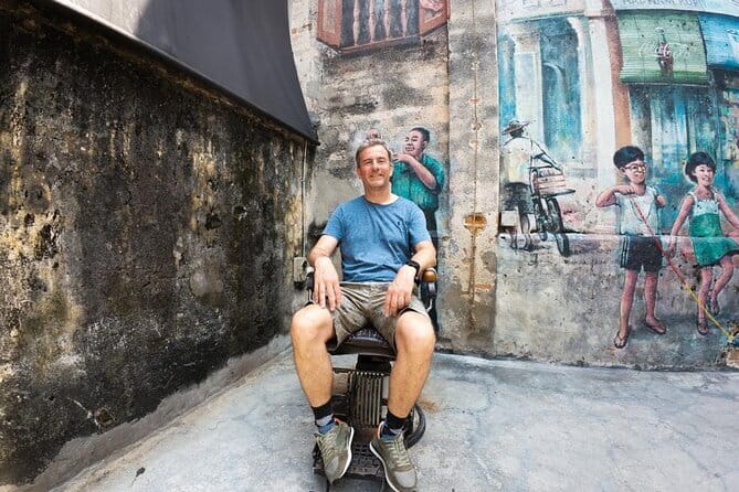 4-Hour Inspiring KL Cycling Tour - Bukit Bintang and the Saloma Link