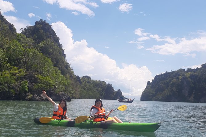 5 Hours Kilim Mangrove Kayaking Sharing Tour (With Hotel Pickup) - The boat ride and Bat Cave opening