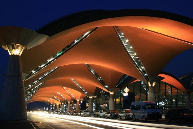 Airport transfer - The road from Sepang to Kuala Lumpur