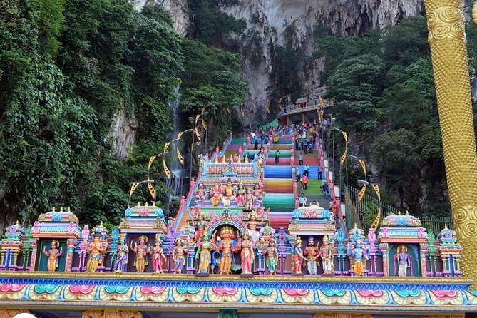 Batu Caves and Malaysian Crafts Tour from Kuala Lumpur - Batik printing, with a shopping-stop caveat