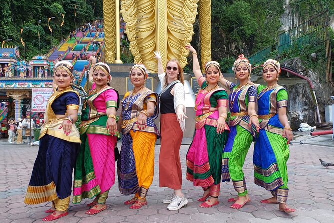 Batu Caves & Malaysian Handicraft Tour: Pewter & Batik Experience - Jadi Batek and the batik demonstration