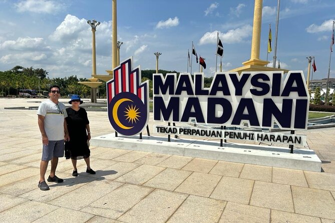 Batu Caves & Putrajaya City Tour - What the driver-led format means