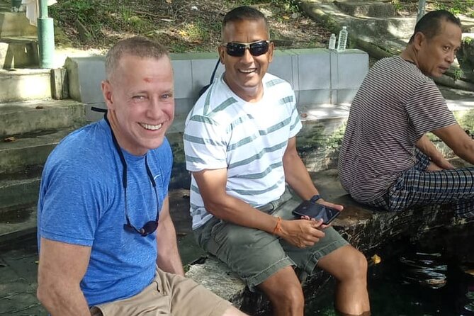 Batu Caves,Waterfalls and Hot Springs Tour With Lunch - Lunch is simple, local, and useful