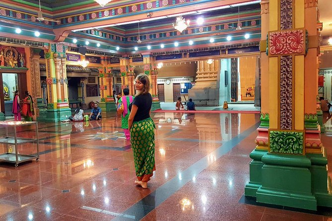 Best of KL at Night – Iconic Sights, Local Life & City Lights - The guide can make or break the evening