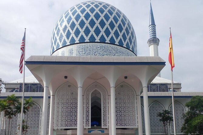 Blue Mosque And Batu Caves Private Tour from Kuala Lumpur - The $27 price and what you are really buying