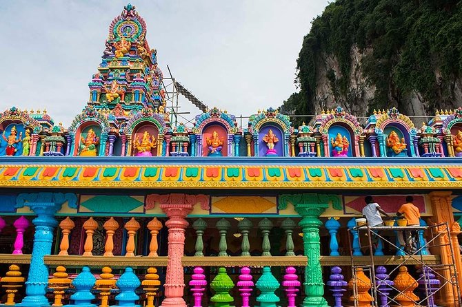 Blue Mosque And Batu Caves Tour - What the driver and guide arrangement means