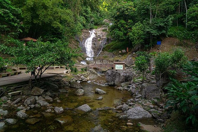 Cameron Highlands One Day Trip from Kuala Lumpur Privately Organised - The road to Lata Iskandar waterfall