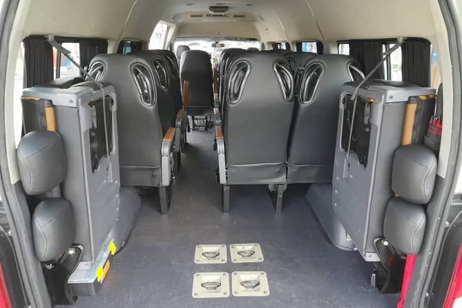 ~Chauffeur: Johor Bahru to Singapore Van Transfer - Why a private van makes this border crossing easier