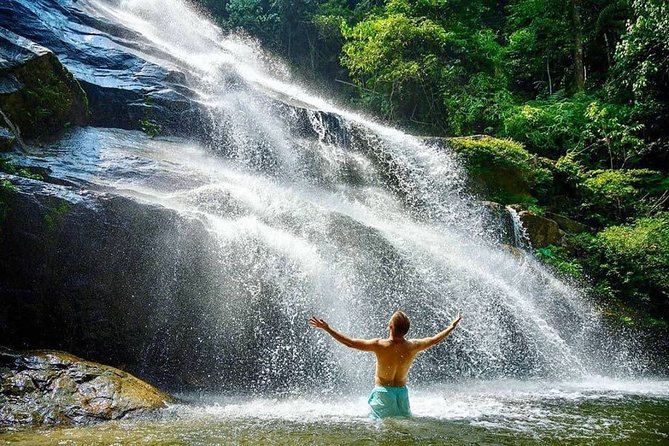 Cultural and Nature Escape: Batu Caves, Waterfalls & Hot Springs - Jadi Batek Gallery and the limits of a 20-minute craft visit