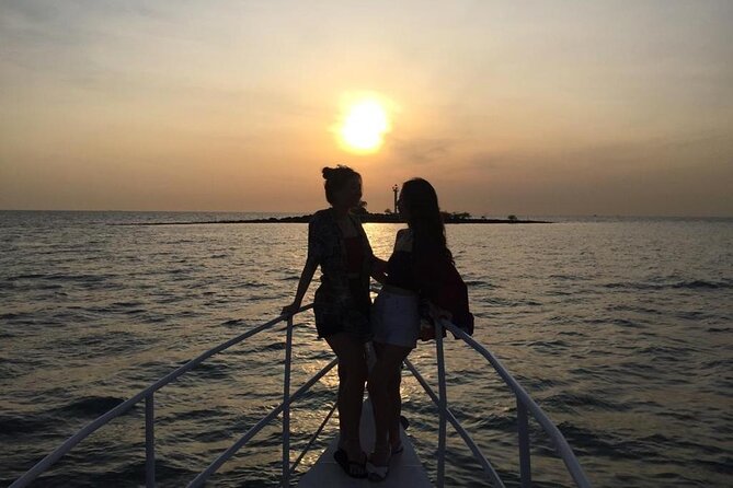 Dickson Dragon Amazing Sunset Cruise - What the $29.21 price really covers