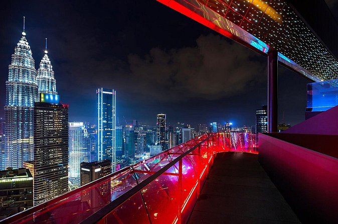 Discover The Best of Kuala Lumpur by Night - Dataran Merdeka and the story of independence