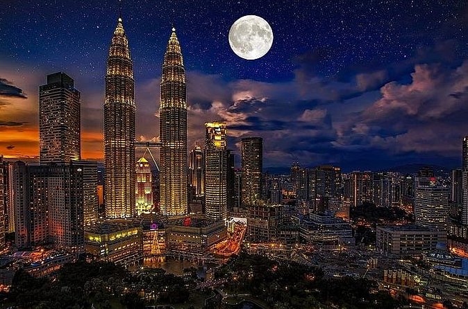 Discover The Best of Kuala Lumpur by Night - What the guide adds to a short route