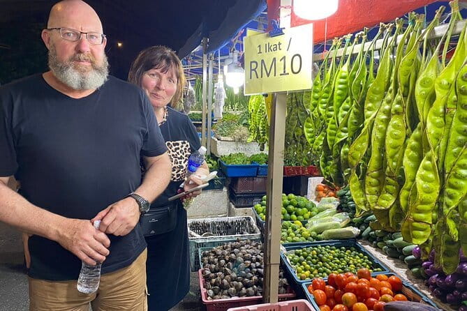 Eat Like a Local in Kuala Lumpur - Kampung Baru: nasi lemak and rendang after dark