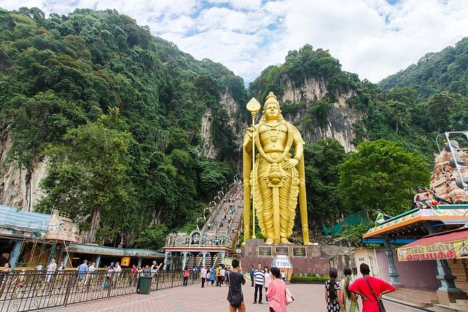 Explore Cameron Highlands: Full-Day Tour with Scenic Batu Caves - Honey farms, Tanah Rata, and Brinchang