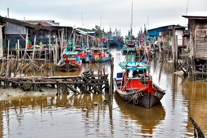 Fireflies Tour and Batu Cave Visit with Boat Ride and Seafood Dinner - One afternoon, four very different Malaysian stops