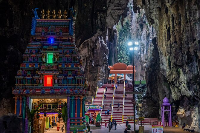 Fireflies Tour and Batu Cave Visit with Boat Ride and Seafood Dinner - Seafood by the river in Pasir Panambang