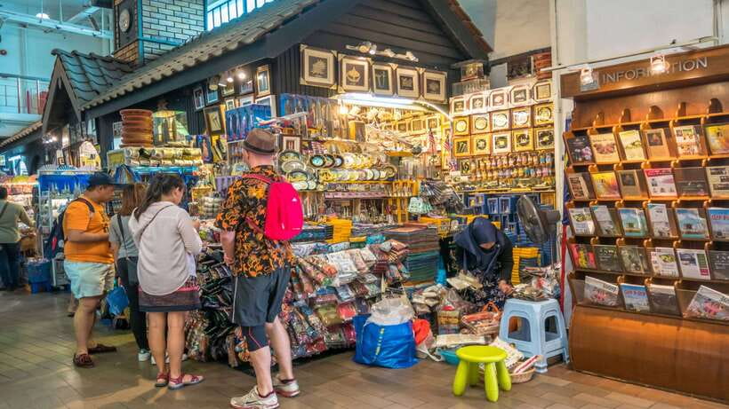 From Kuala Lumpur: Batu Caves Cultural Temple Tour - Masjid Negara and Malaysia’s modern national story
