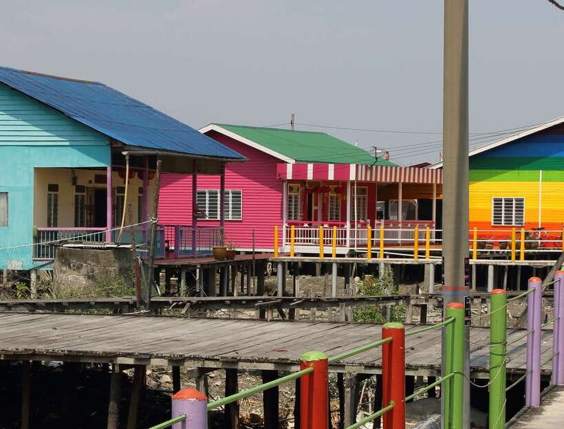 From Kuala Lumpur: Crab Island Tour with Seafood Lunch - Heat, walking, and practical comfort