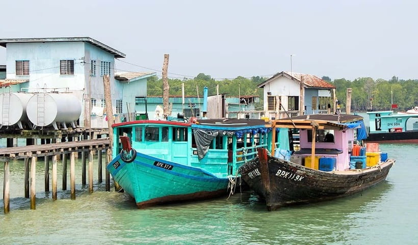 From Kuala Lumpur: Crab Island Tour with Seafood Lunch - Why Crab Island feels different from Kuala Lumpur