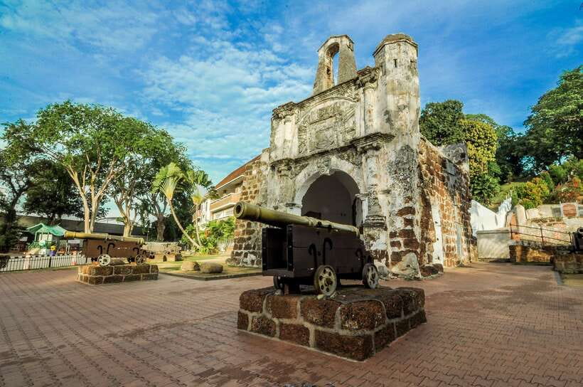 From Kuala Lumpur: Full-Day Historical Tour of Malacca - A Famosa, a small fort with a large story