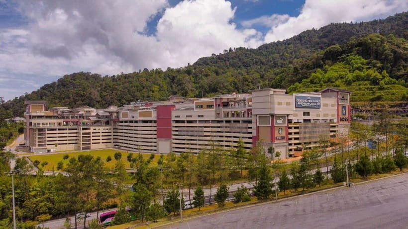 From Kuala Lumpur: Genting Highlands Day Tour & Gondola Ride - Who will enjoy this day trip?