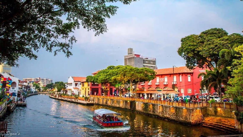 From Kuala Lumpur: Historical Private Malacca Day Tour - Two hours from Kuala Lumpur to Malacca