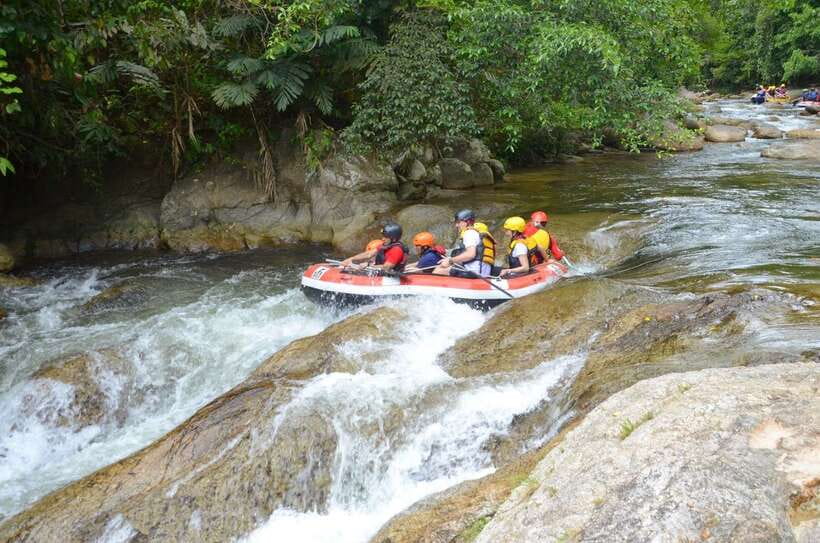 From Kuala Lumpur: Kampar River White Water Rafting - From Kuala Lumpur towers to the Kampar River
