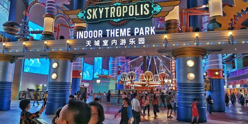 From Kuala Lumpur: Private Genting Highlands Day Trip - Theme parks and extra attractions