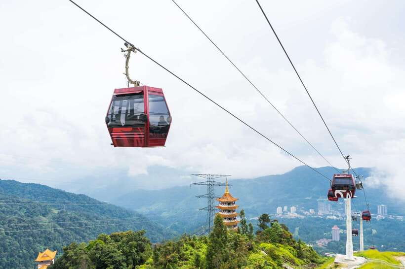 From Kuala Lumpur: Private Genting Highlands Day Trip - The Genting Skyway ride above the jungle