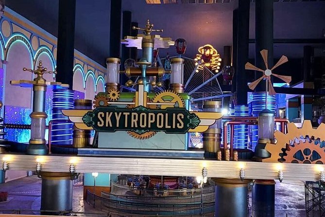 Full-Day Genting Highlands Tour with Batu Caves & Awana SkyWay - Batu Caves and the 272 colorful steps