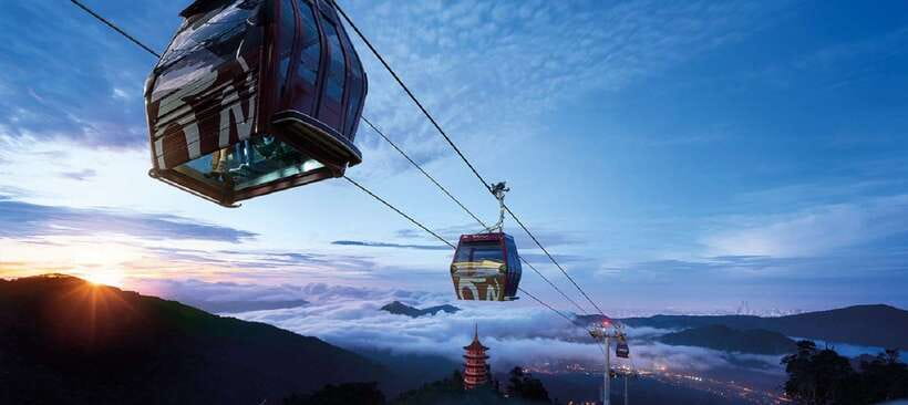 Genting Highland: Private Day Trip from Kuala Lumpur - Riding the Awana SkyWay over the forest