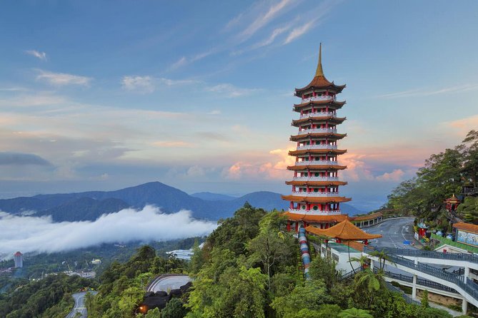 Genting Highlands & Batu Caves Day Tour + Chin Swee Temple - Chin Swee Temple in 15 minutes