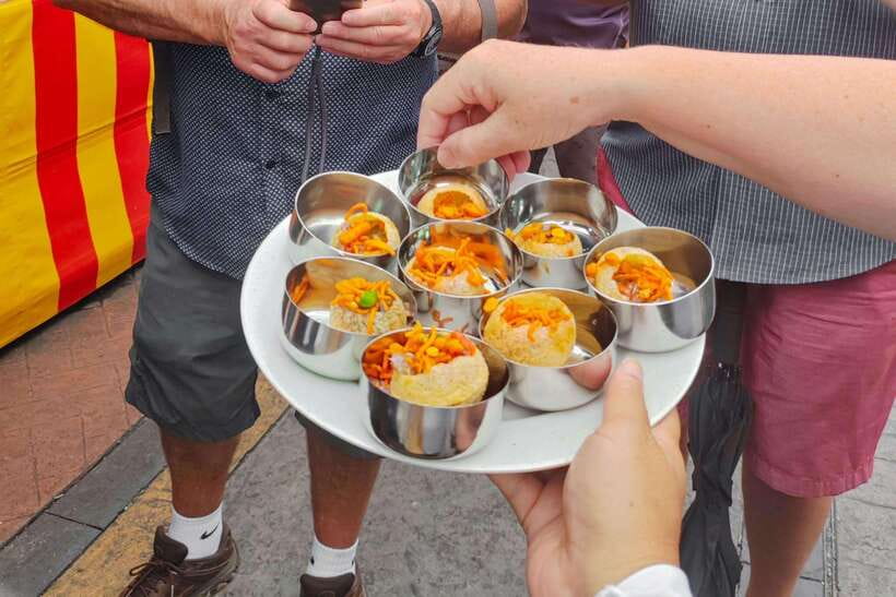 George Town: Authentic Food Tour with 12+ Tastings - Tasting Indian Muslim food in Penang
