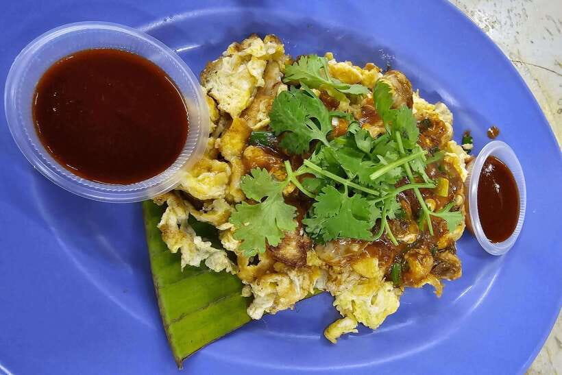 George Town: Authentic Food Tour with 12+ Tastings - Twelve or more tastings, and what that means