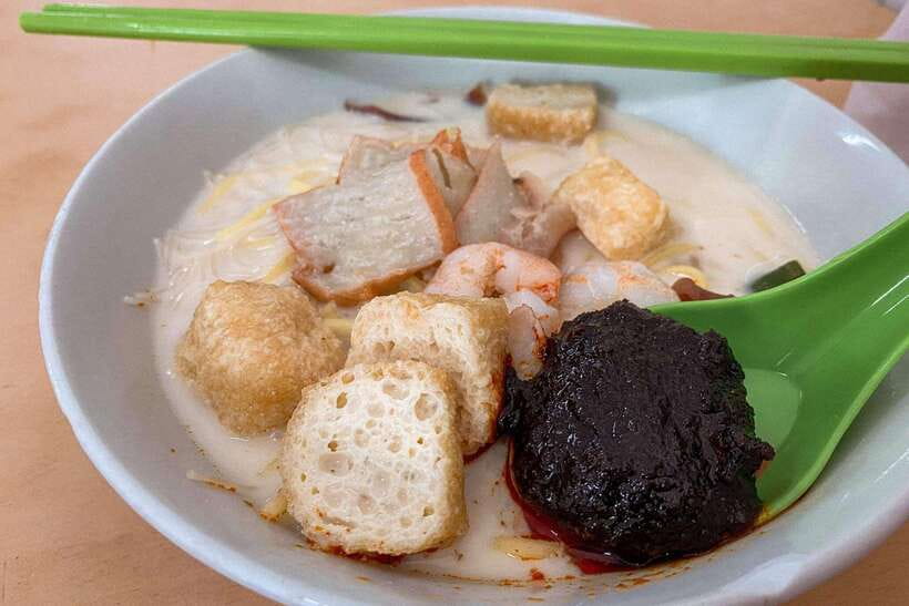 George Town: Authentic Food Tour with 12+ Tastings - Practical details that affect your day