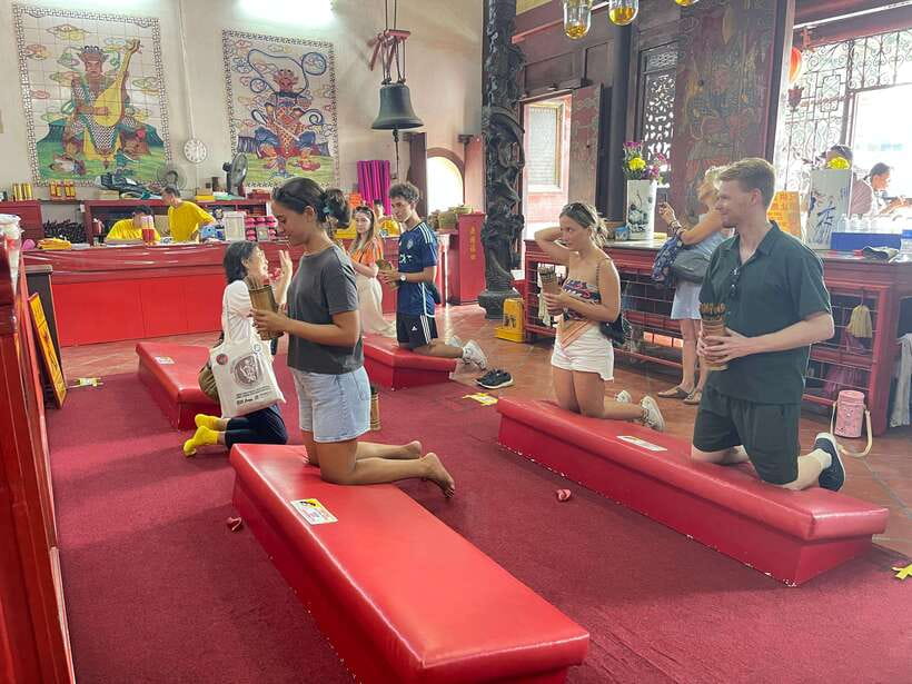 George Town: Heritage Walking Tour with Street Food Tasting - The Queen Victoria Memorial Clock Tower and Esplanade