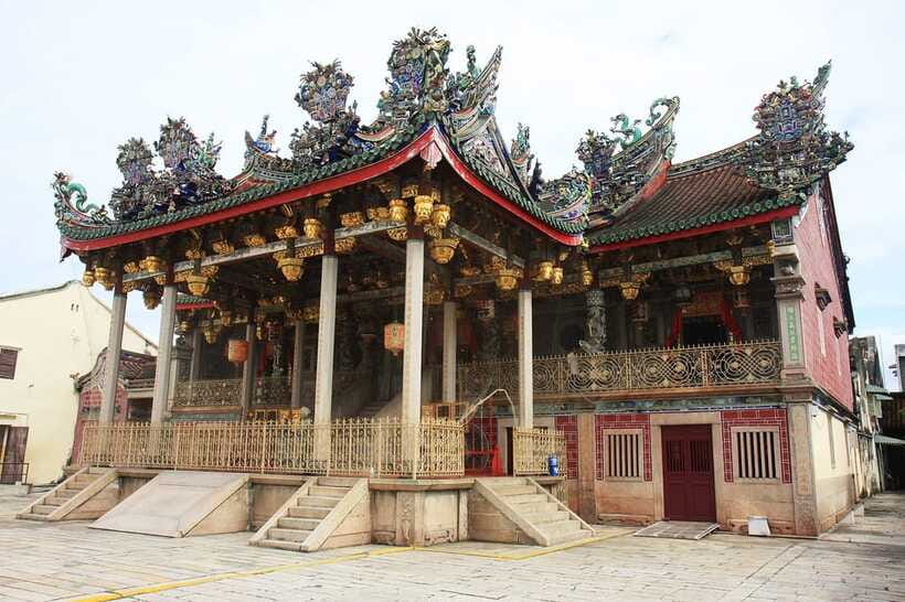 George Town: Private Half-Day Historical City Tour - Should You Book the George Town Historical Tour?
