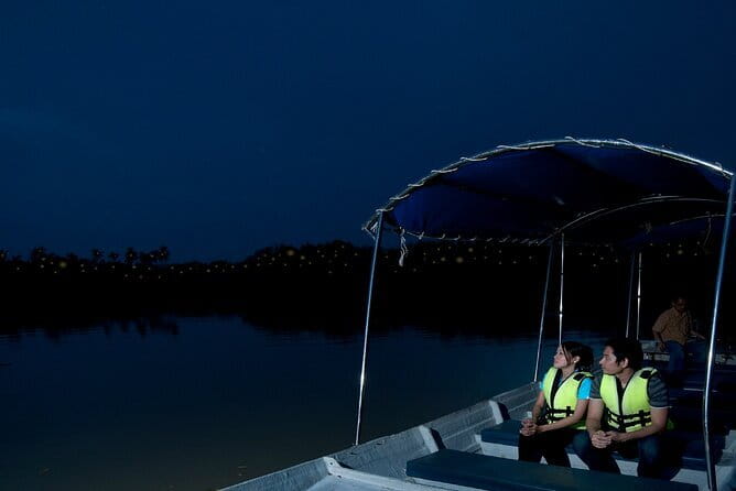 Group Tour: Kuala Selangor Firefly Blinking's including Dinner - The Altingsburg Lighthouse Stop
