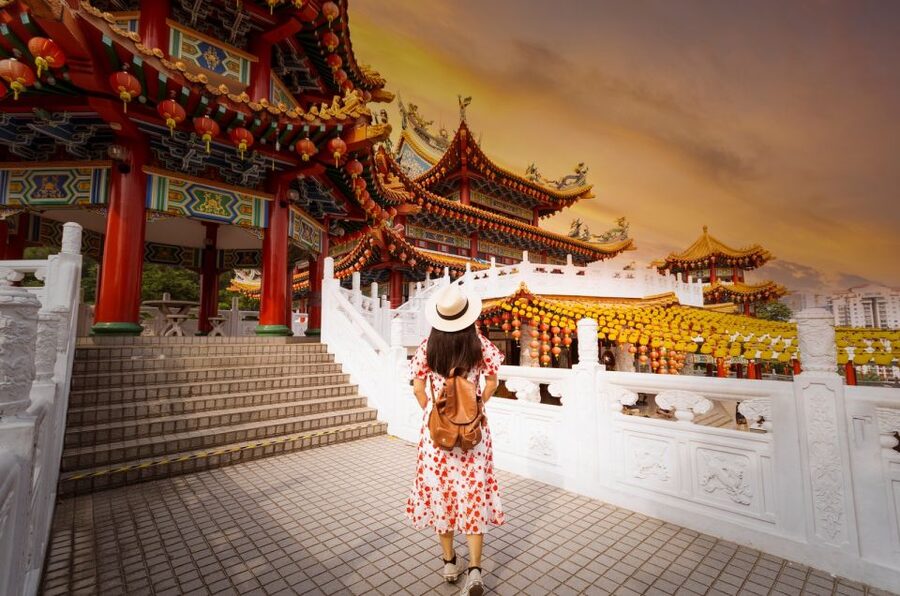 Half-Day Kuala Lumpur Exploration Tour - The National Mosque and proper dress