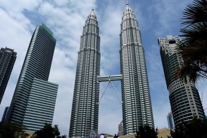 Half Day Private Cultural Discovery in Kuala Lumpur - Central Market and Malaysia’s creative traditions