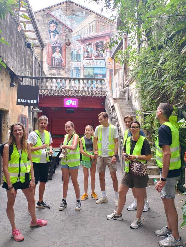 Hidden Kuala Lumpur: 4-Hour Bike Tour - A morning junk market and the working city