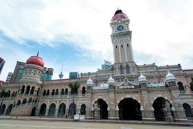 Highlights & Hidden Gems With Locals: Best of Kuala Lumpur Private Tour - Jamek Bazaar and the old city center