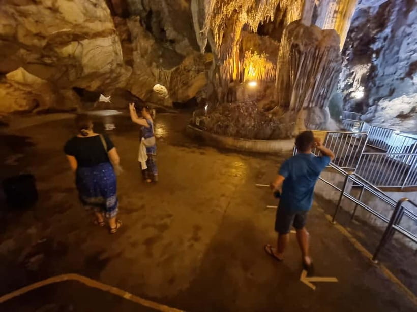 Ipoh Cave Temples Tours - Ipoh’s oldest cave temple