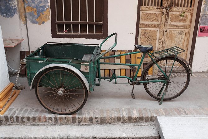 Ipoh Private Day Trip from Kuala Lumpur with Lunch - What the private vehicle changes