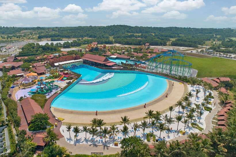 Johor: Adventure Waterpark Desaru Coast Entry Ticket - A full day of water rides on the Johor coast