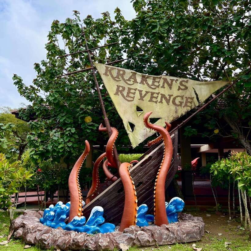 Johor: Adventure Waterpark Desaru Coast Entry Ticket - Floating through the Penawar River